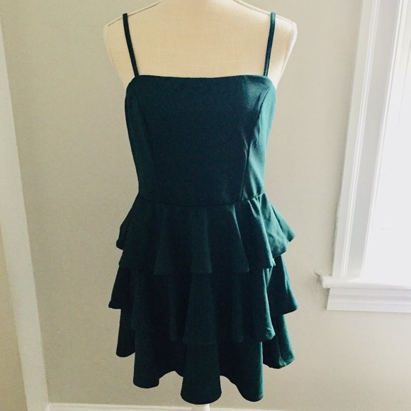 Anthropology Altar'd State Green Tier Ruffle Dress Keyhole Back Size Med - Picture 1 of 6